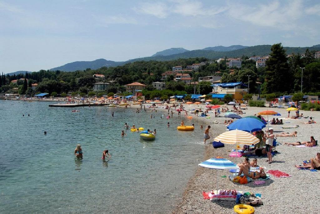 Apartment Koric Ičići Екстериор снимка